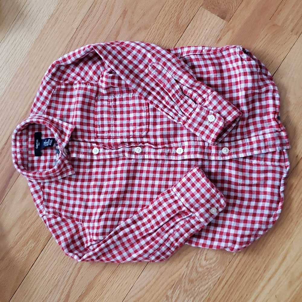 GapKids size XS (4-5), red/white gingham design on front, collared button down